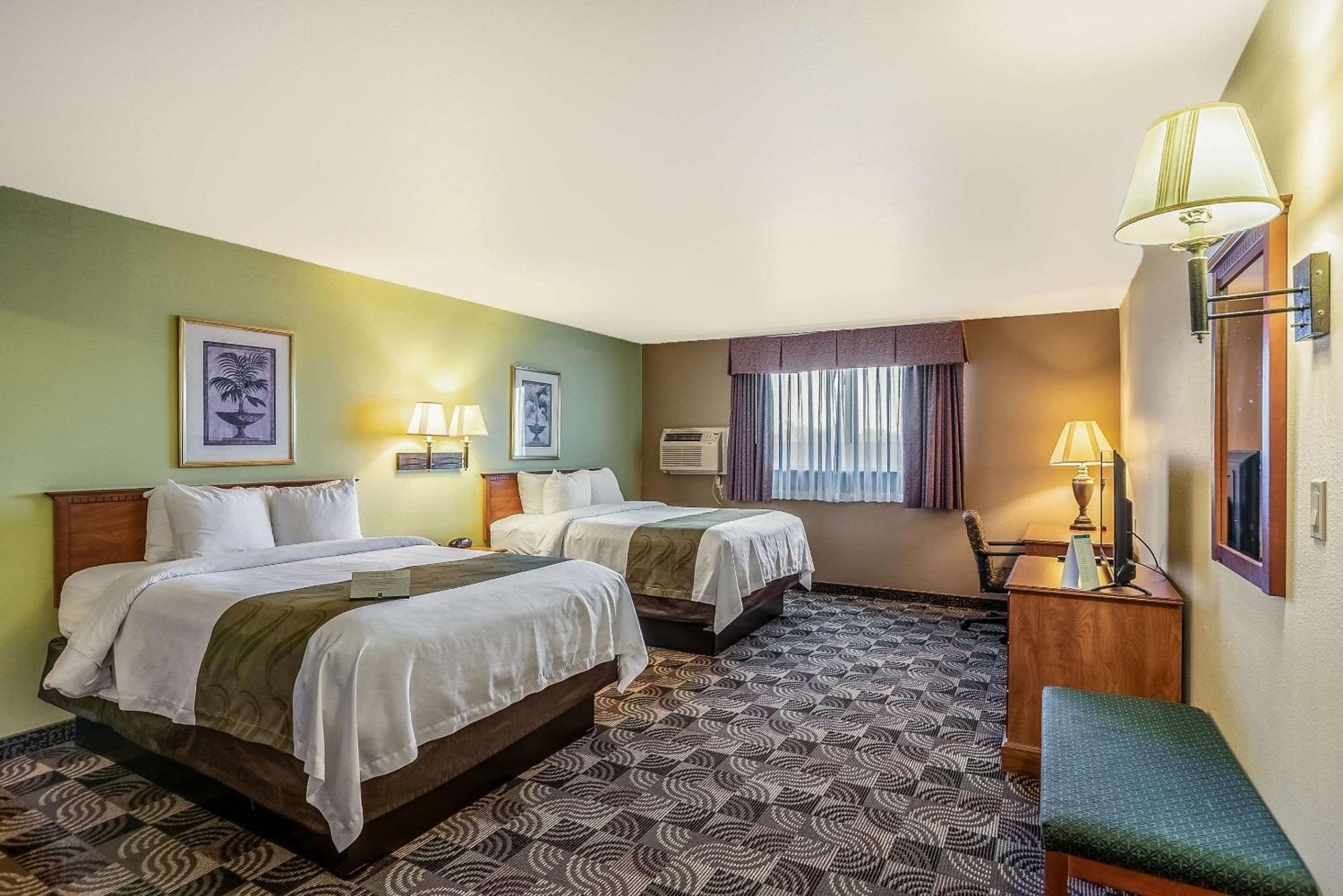 Quality Inn & Suites Hannibal Exteriér fotografie