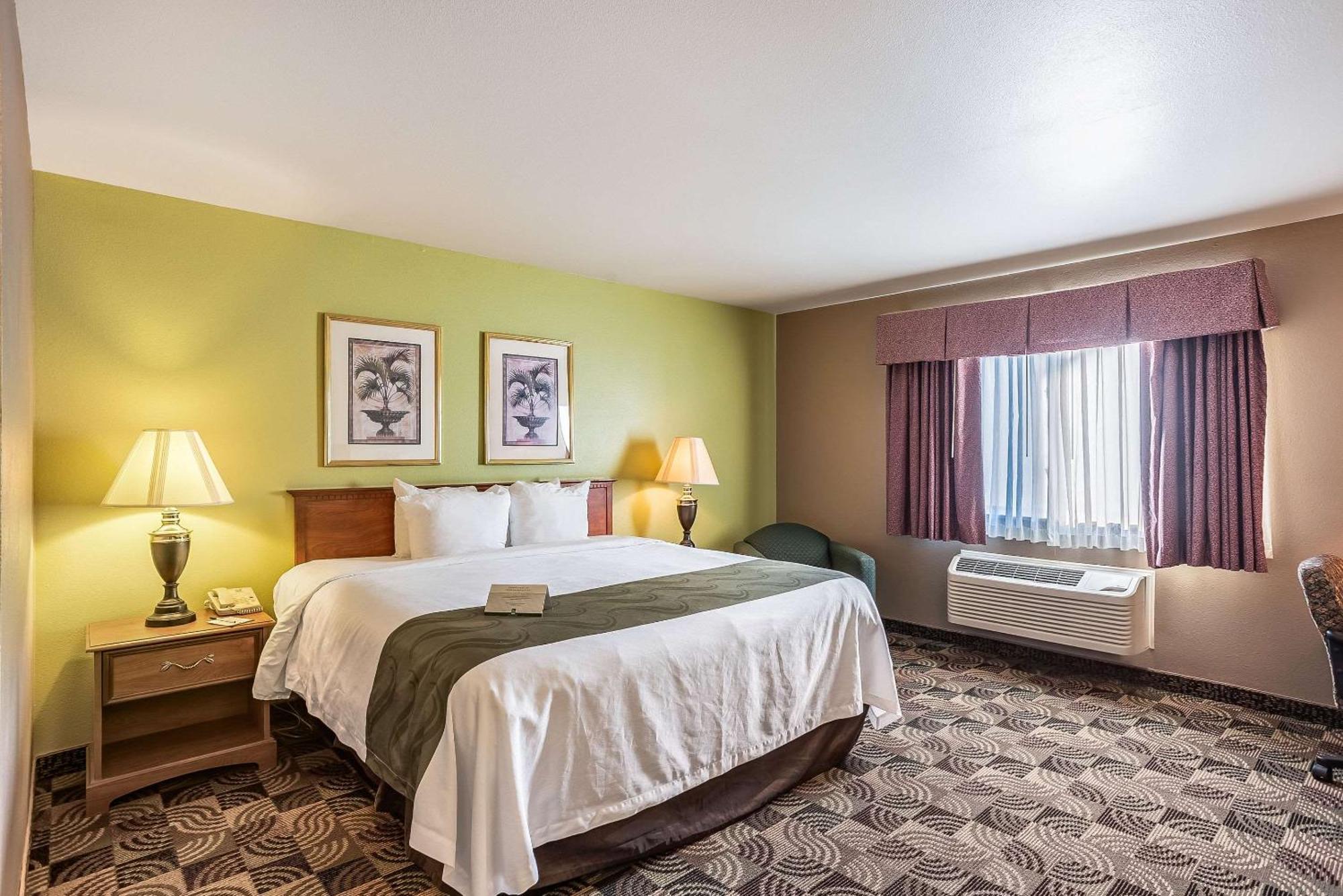 Quality Inn & Suites Hannibal Exteriér fotografie