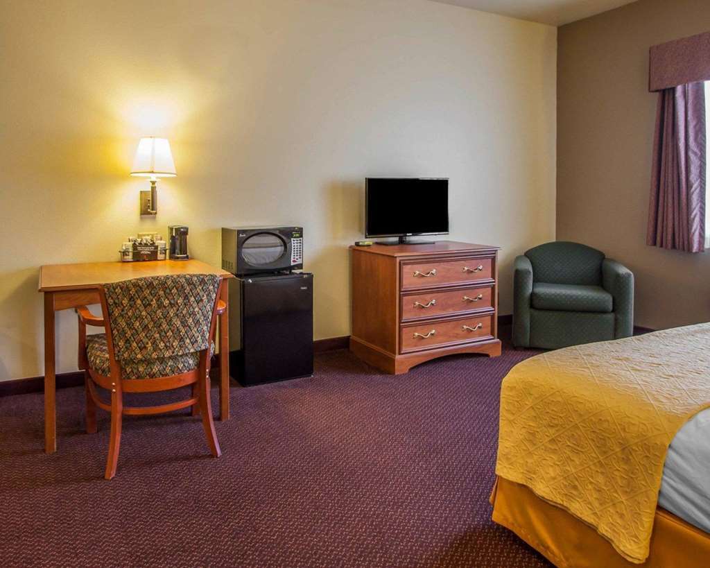 Quality Inn & Suites Hannibal Pokoj fotografie