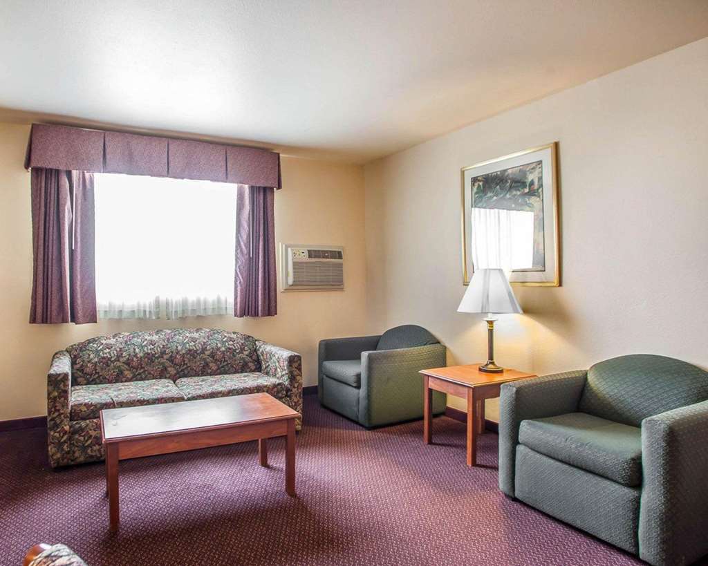 Quality Inn & Suites Hannibal Pokoj fotografie